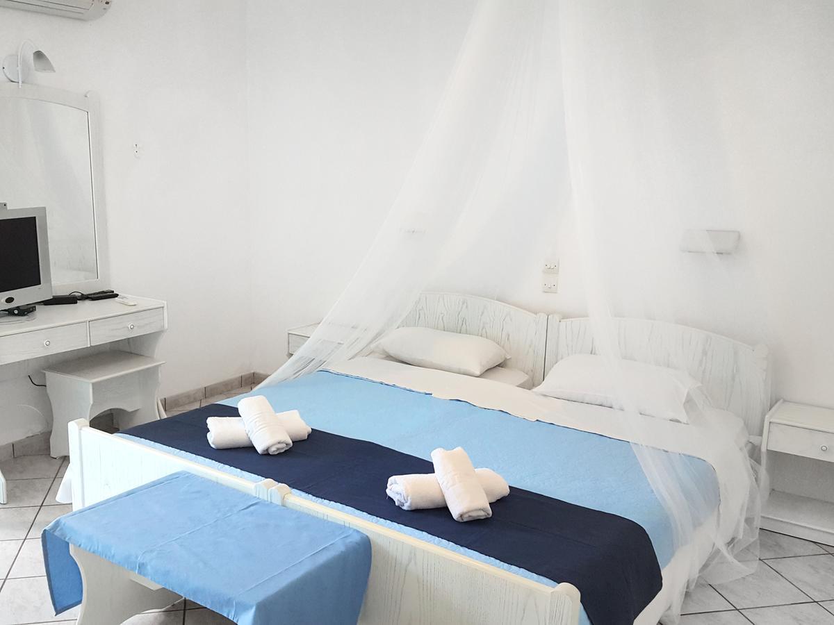 Apart Hotel Blumarin อากิออส กอร์ดิออส ภายนอก รูปภาพ